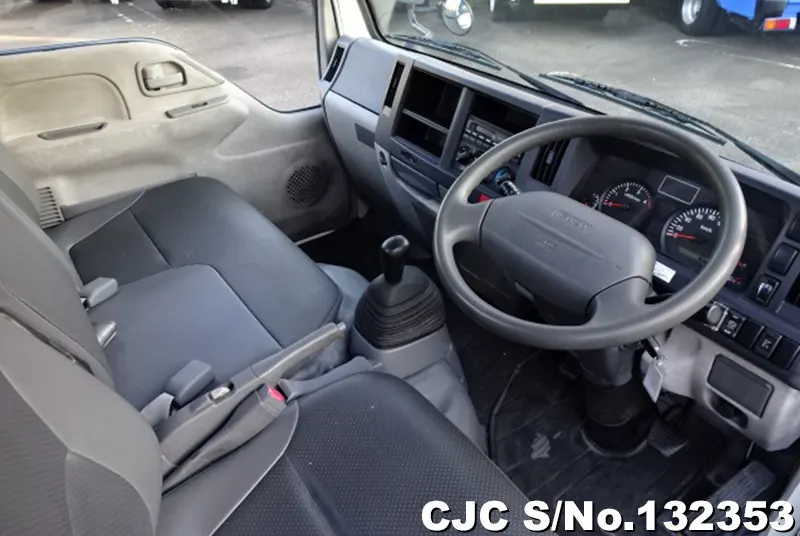 2009 Isuzu / Elf Stock No. 132353