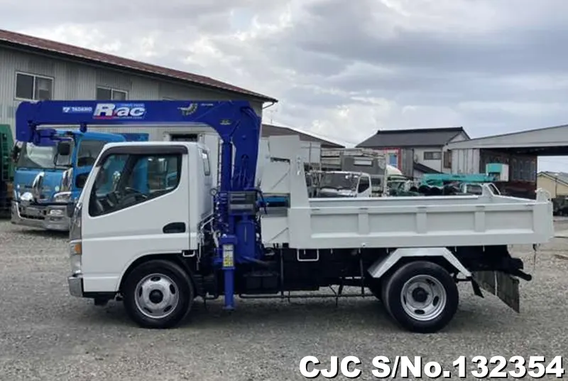 2005 Mitsubishi / Canter Stock No. 132354