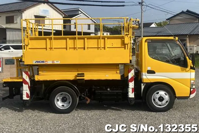 2008 Hino / Dutro Stock No. 132355