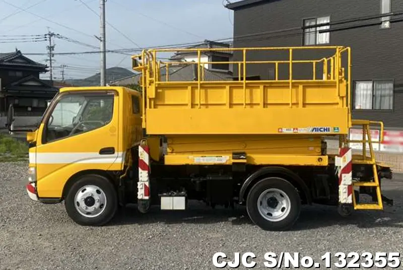 2008 Hino / Dutro Stock No. 132355