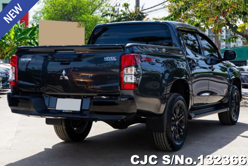 2023 Mitsubishi / Triton Stock No. 132366