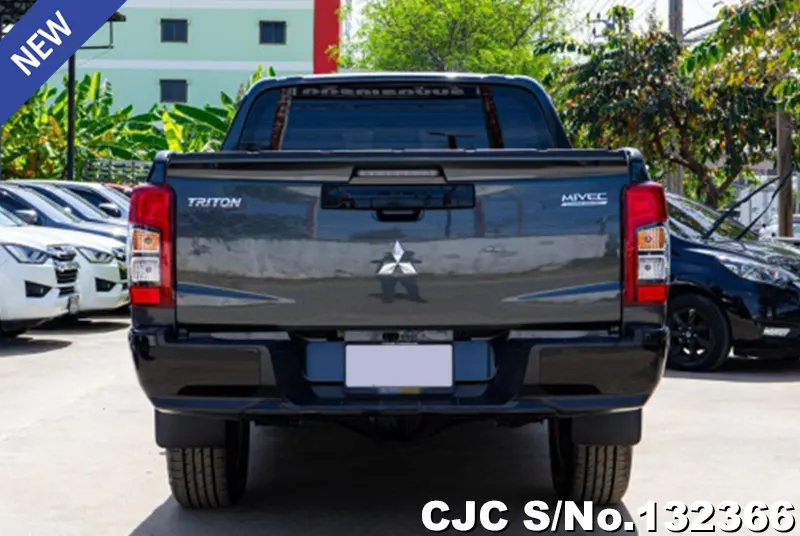 2023 Mitsubishi / Triton Stock No. 132366