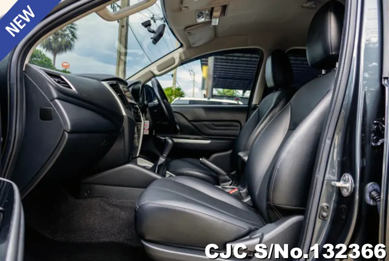 2023 Mitsubishi / Triton Stock No. 132366