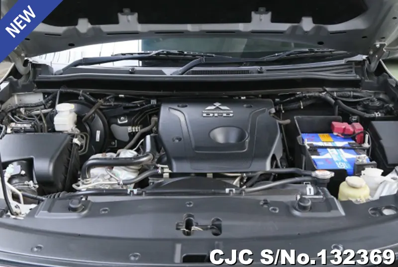 Mitsubishi Triton in Silver for Sale Image 9