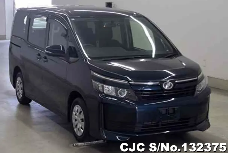 2017 Toyota / Voxy Stock No. 132375