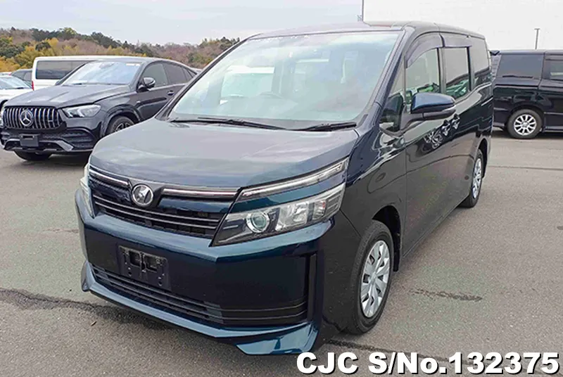 2017 Toyota / Voxy Stock No. 132375