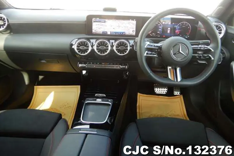 2024 Mercedes Benz / A Class Stock No. 132376