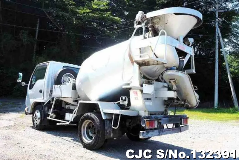 2010 Isuzu / Elf Stock No. 132391