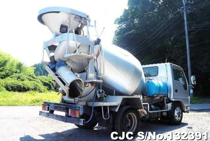 2010 Isuzu / Elf Stock No. 132391