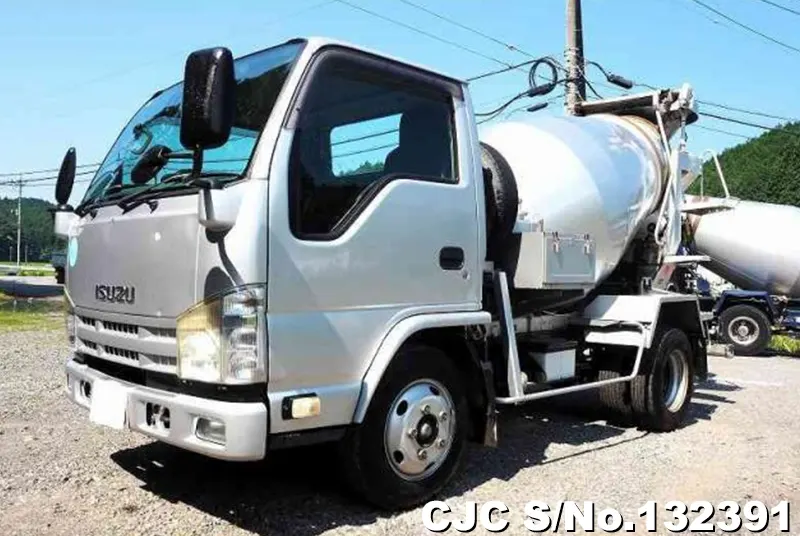 2010 Isuzu / Elf Stock No. 132391