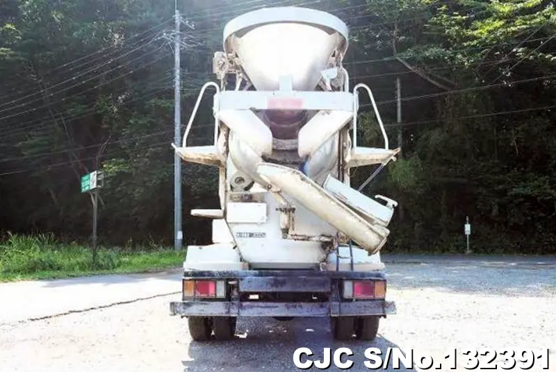 2010 Isuzu / Elf Stock No. 132391