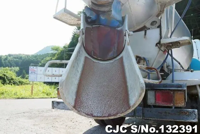 2010 Isuzu / Elf Stock No. 132391