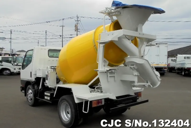 2001 Mitsubishi / Canter Stock No. 132404