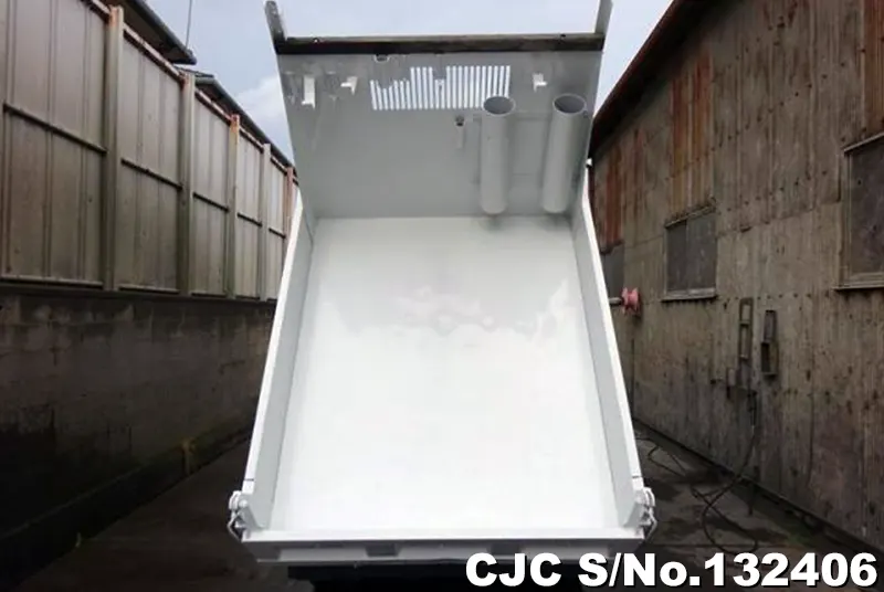 2018 Isuzu / Elf Stock No. 132406