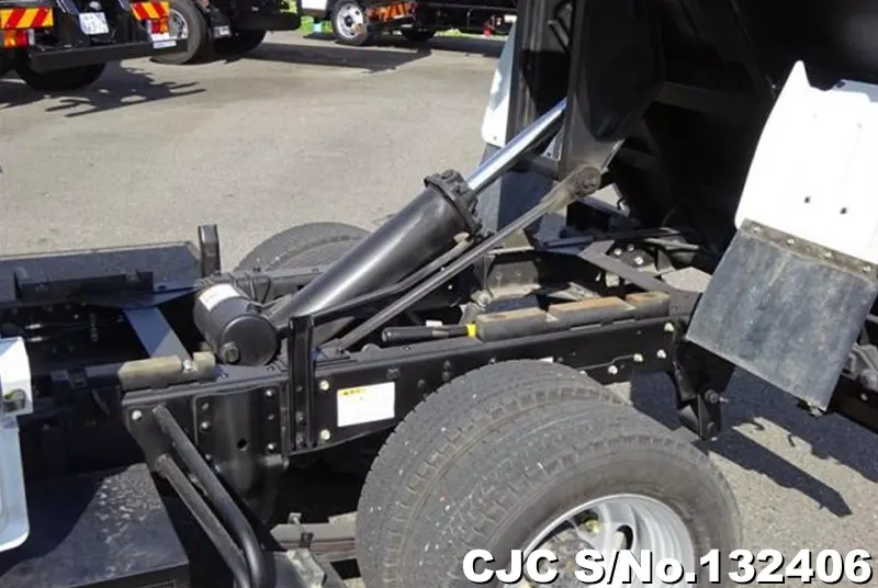 2018 Isuzu / Elf Stock No. 132406