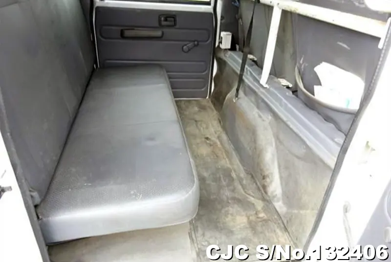 2018 Isuzu / Elf Stock No. 132406