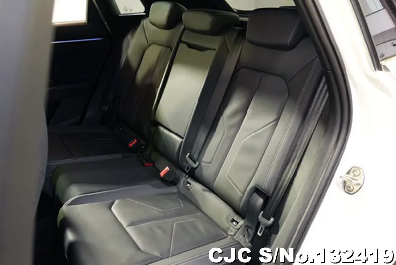 Audi Q3 in White for Sale Image 15