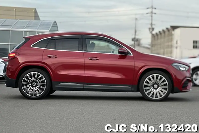 Mercedes Benz GLA Class in Red for Sale Image 6