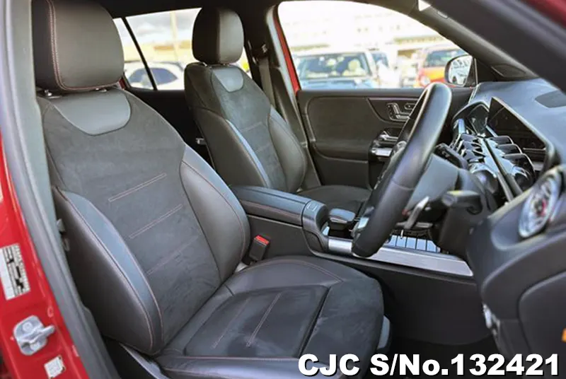 Mercedes Benz GLB Class in Red for Sale Image 11