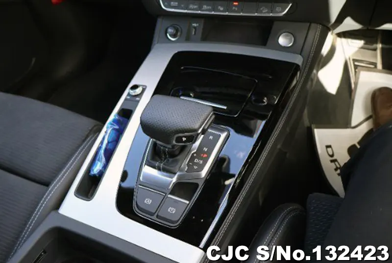 2024 Audi / Q5 Stock No. 132423