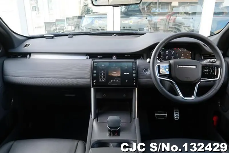 Land Rover Discovery in White for Sale Image 1