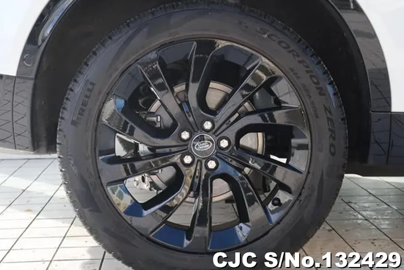 2024 Land Rover / Discovery / Sport Stock No. 132429