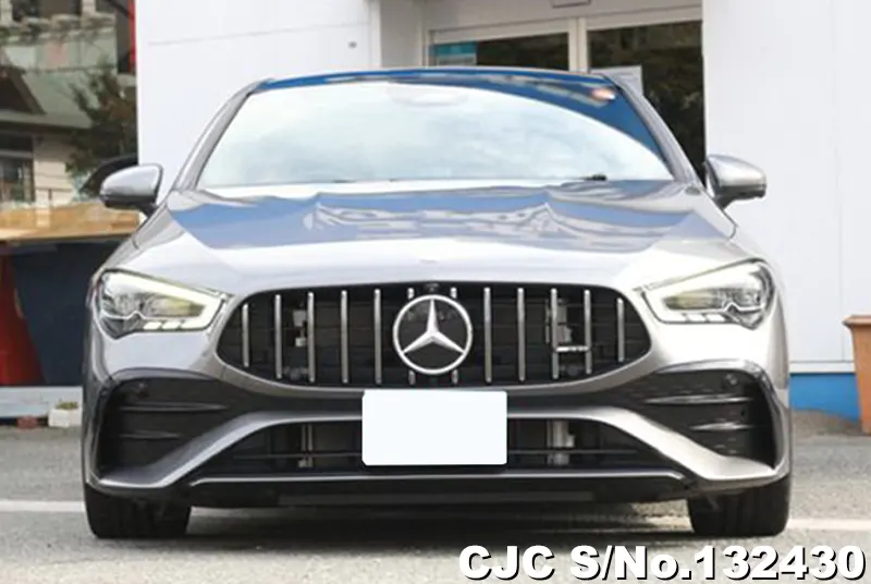 Mercedes Benz CLA Class in Gray for Sale Image 4