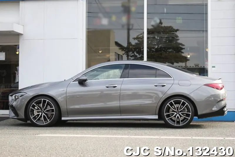 Mercedes Benz CLA Class in Gray for Sale Image 7