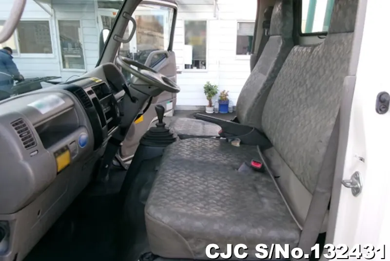 2006 Hino / Dutro Stock No. 132431