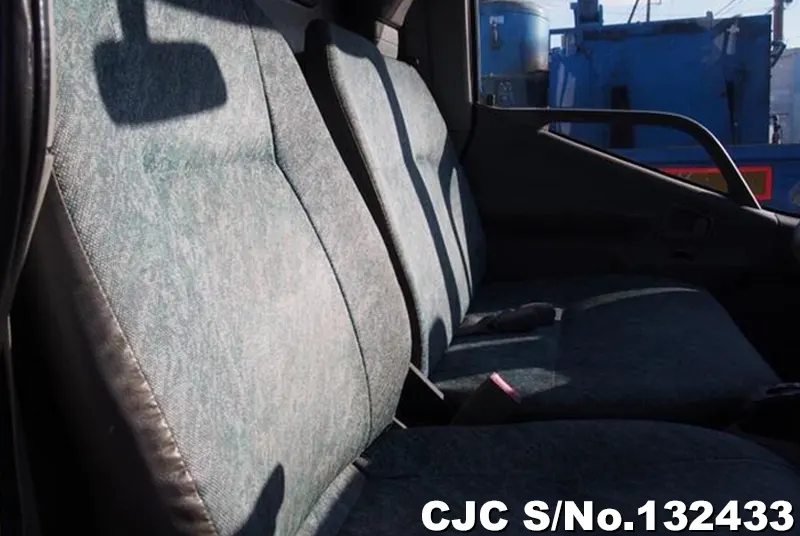 2000 Mitsubishi / Canter Stock No. 132433