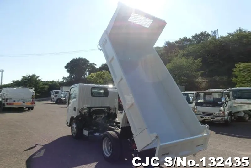 2025 Mazda / Titan Stock No. 132435