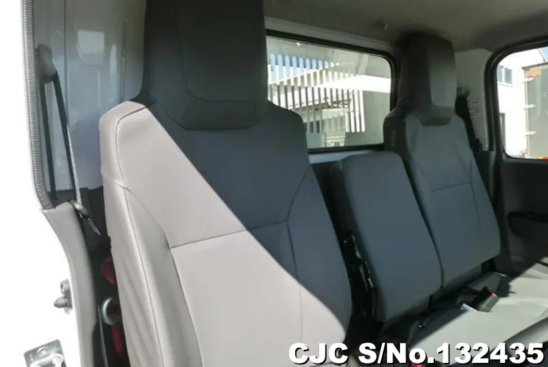 2025 Mazda / Titan Stock No. 132435