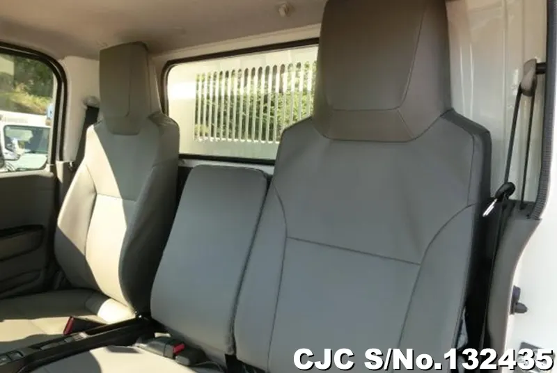 2025 Mazda / Titan Stock No. 132435