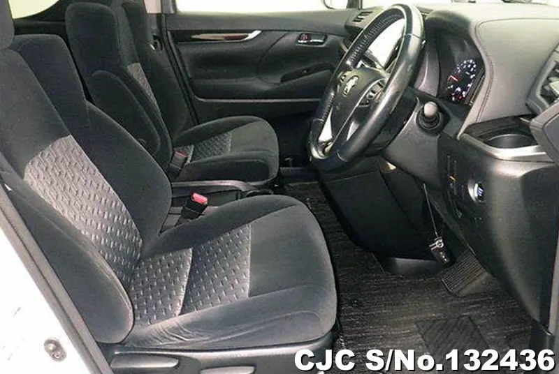 2017 Toyota / Vellfire Stock No. 132436