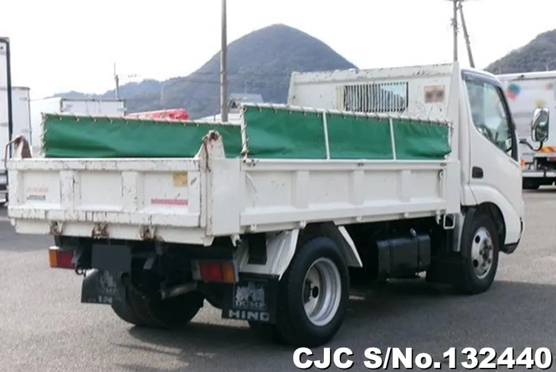 2000 Hino / Dutro Stock No. 132440