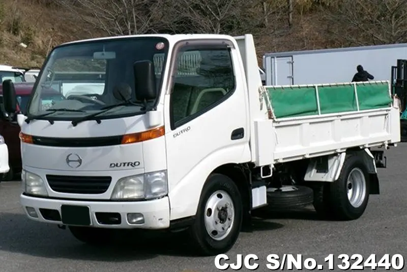 2000 Hino / Dutro Stock No. 132440