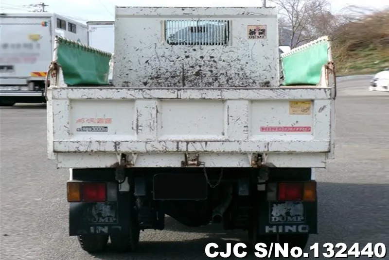 2000 Hino / Dutro Stock No. 132440