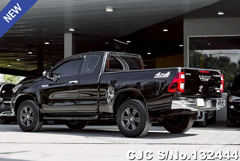 2022 Toyota / Hilux / Revo Stock No. 132444