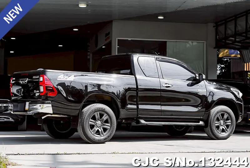2022 Toyota / Hilux / Revo Stock No. 132444