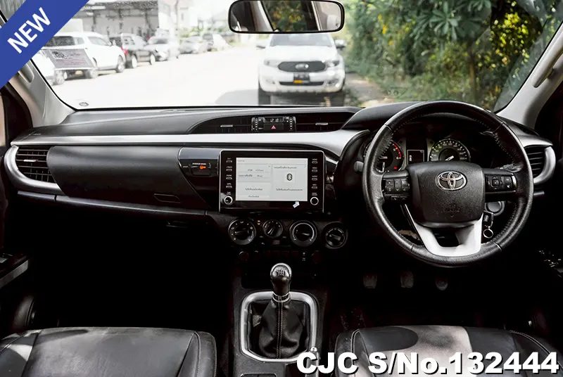 Toyota Hilux in Black for Sale Image 8