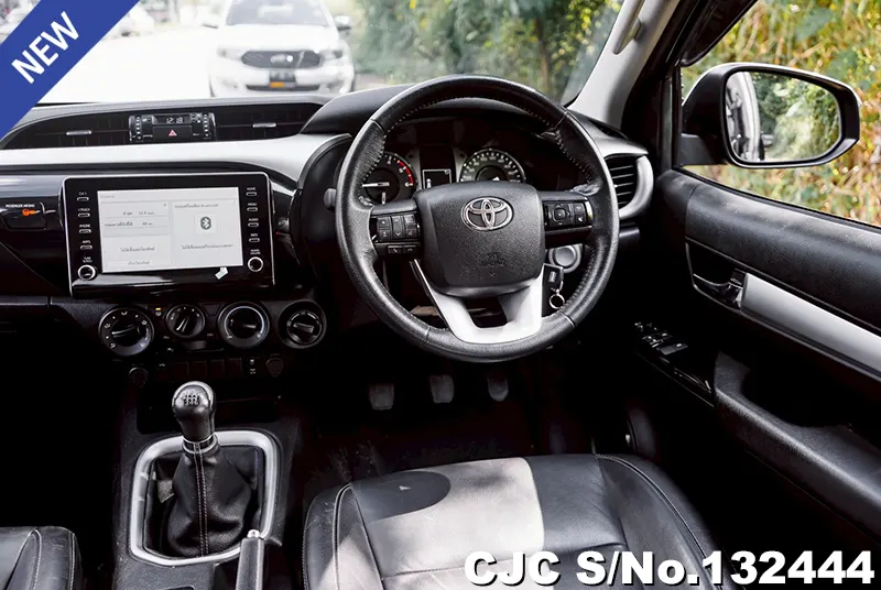 2022 Toyota / Hilux / Revo Stock No. 132444