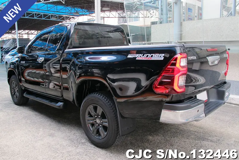 2022 Toyota / Hilux / Revo Stock No. 132446