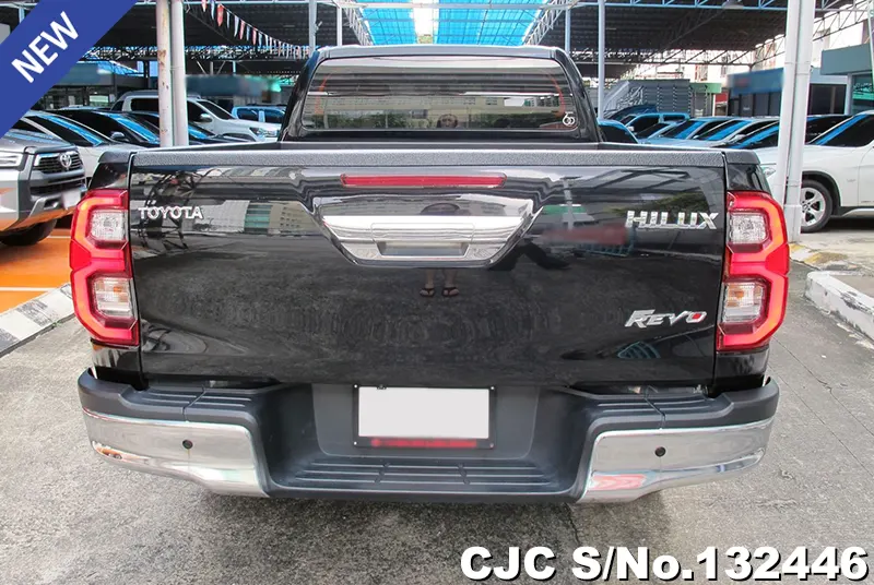 Toyota Hilux in Black for Sale Image 4