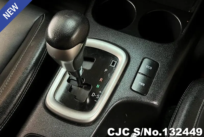 2022 Toyota / Hilux / Revo Stock No. 132449