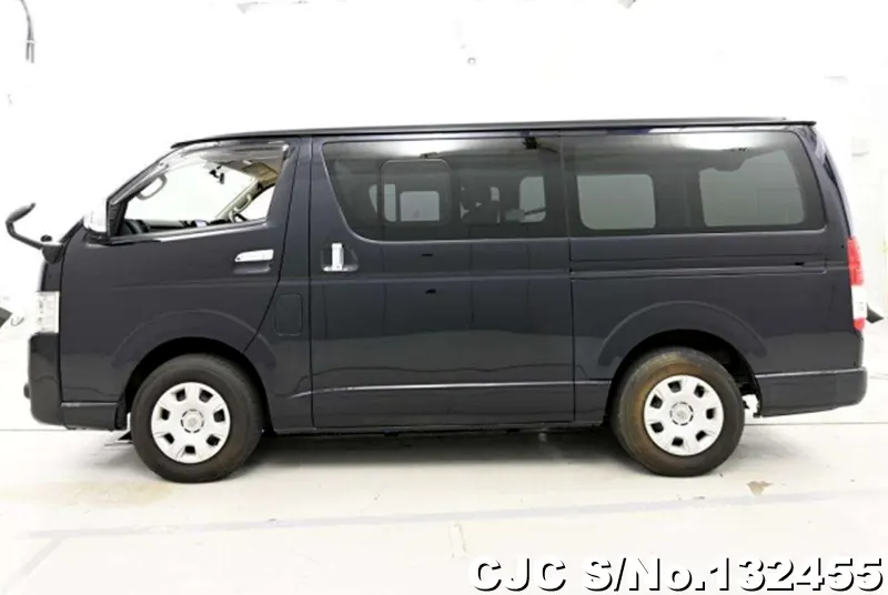 2017 Toyota / Hiace Stock No. 132455