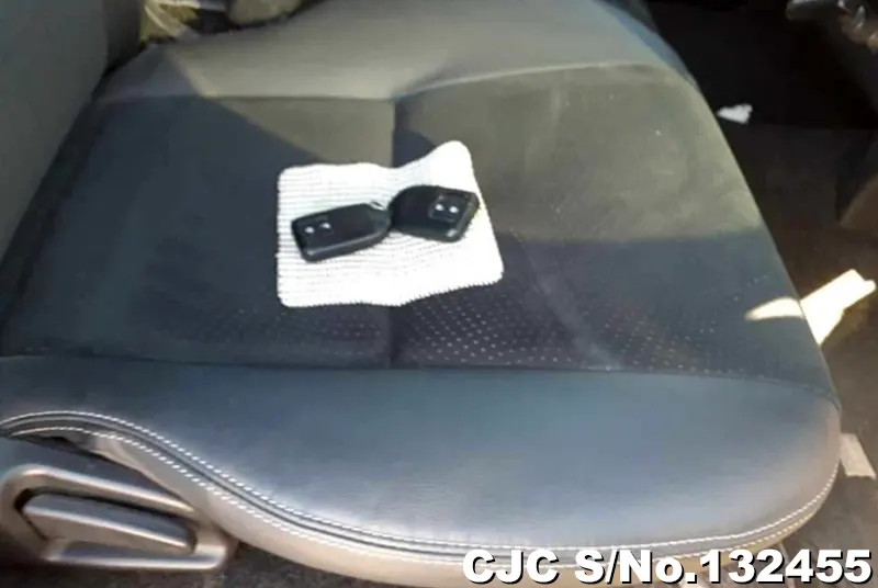 2017 Toyota / Hiace Stock No. 132455