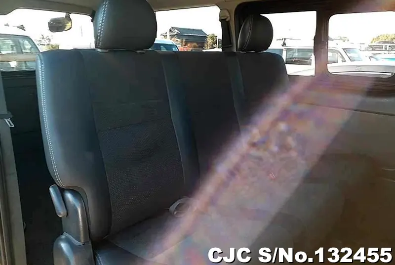 2017 Toyota / Hiace Stock No. 132455