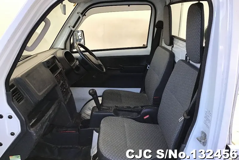 2017 Suzuki / Carry Stock No. 132456