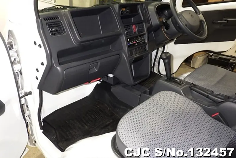 2017 Suzuki / Carry Stock No. 132457