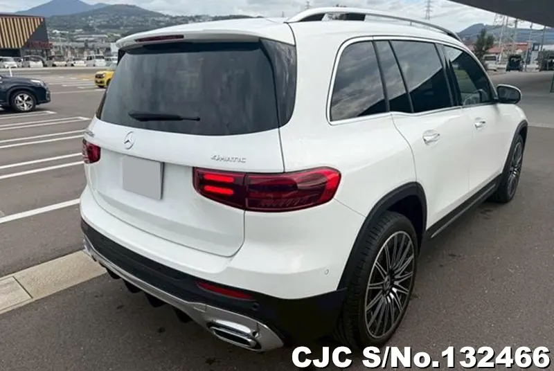 Mercedes Benz GLB Class in White for Sale Image 2
